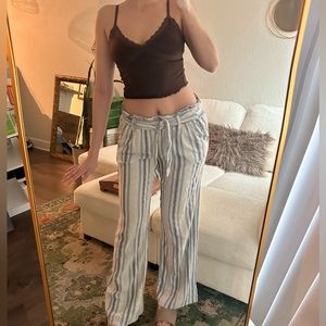 Jolt Paper Bag linen blend blue & white striped casual pants. Size medium.